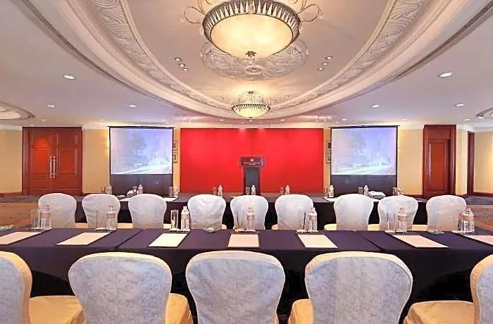 Royal Hotel